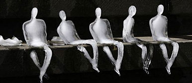 Bild: Eisskulpturen von Nele Azevedo als Symbol für die Folgen der Klimaerwärmung. (Reuters)