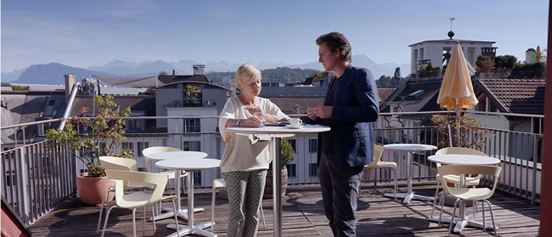 Bild zwei Menschen im Gespräch