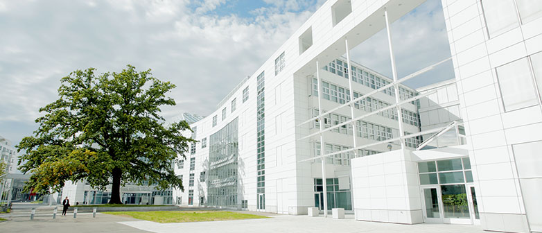 Eröffnung des Instituts in der Grafenau in Zug