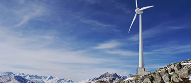 Windrad in den Bergen