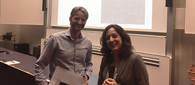 Übergabe Publikationspreis Christoph Hauser