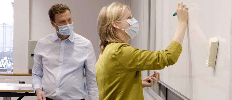 Exponential Growth Bias