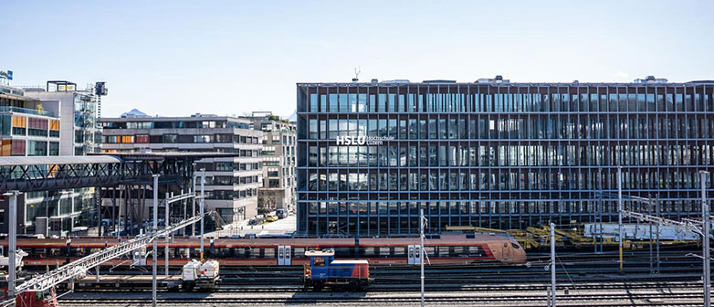 Neues Gebäude des Departements Wirtschaft im Perron