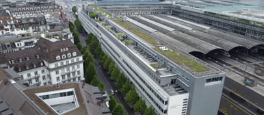 Zentralstrasse und Bahnhof