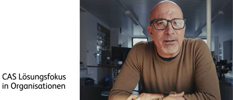 Teaserbild für Video CAS Lösungsfokus: Mann mit Brille