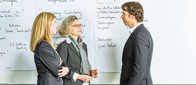 Dozierende des Executive MBA Luzern sind Persönlichkeiten aus Theorie und Praxis.
