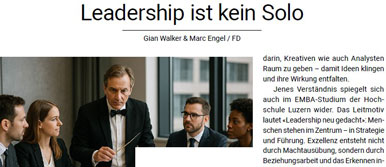 Teaserbild Mann mit Anzug und Fliege_Fachartikel Leadership ist kein Solo